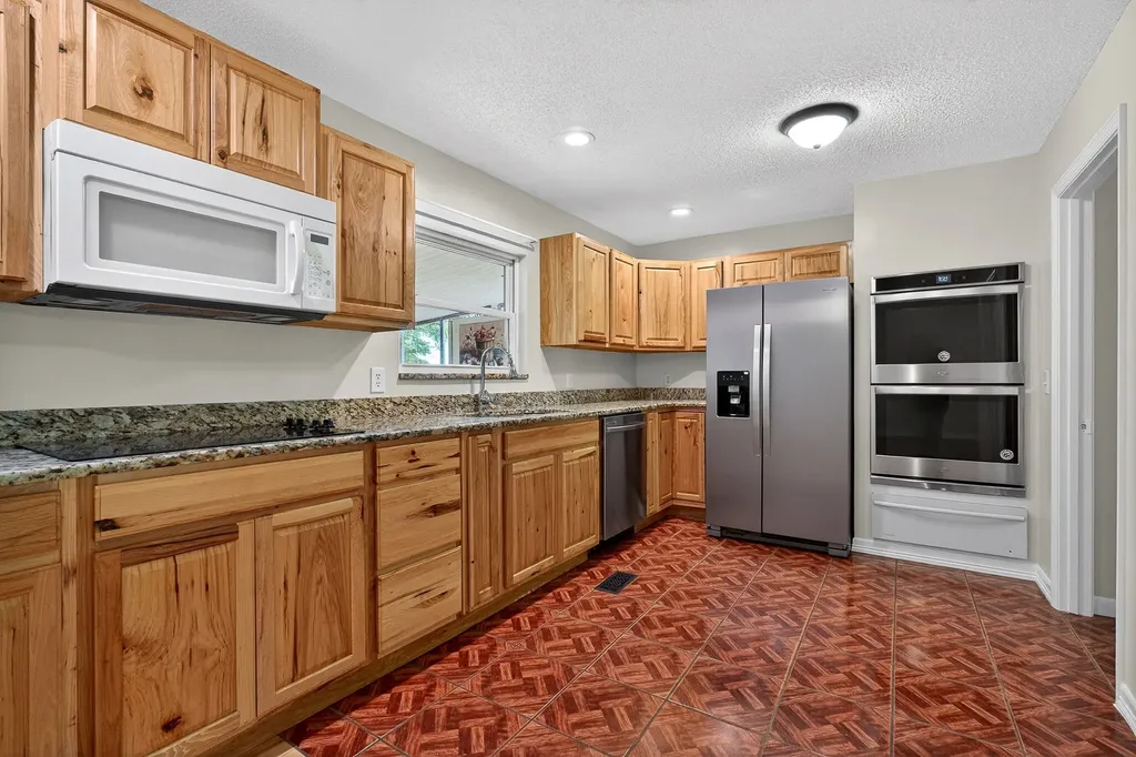 5267 E Green Hill Road Rock Island TN 38581
