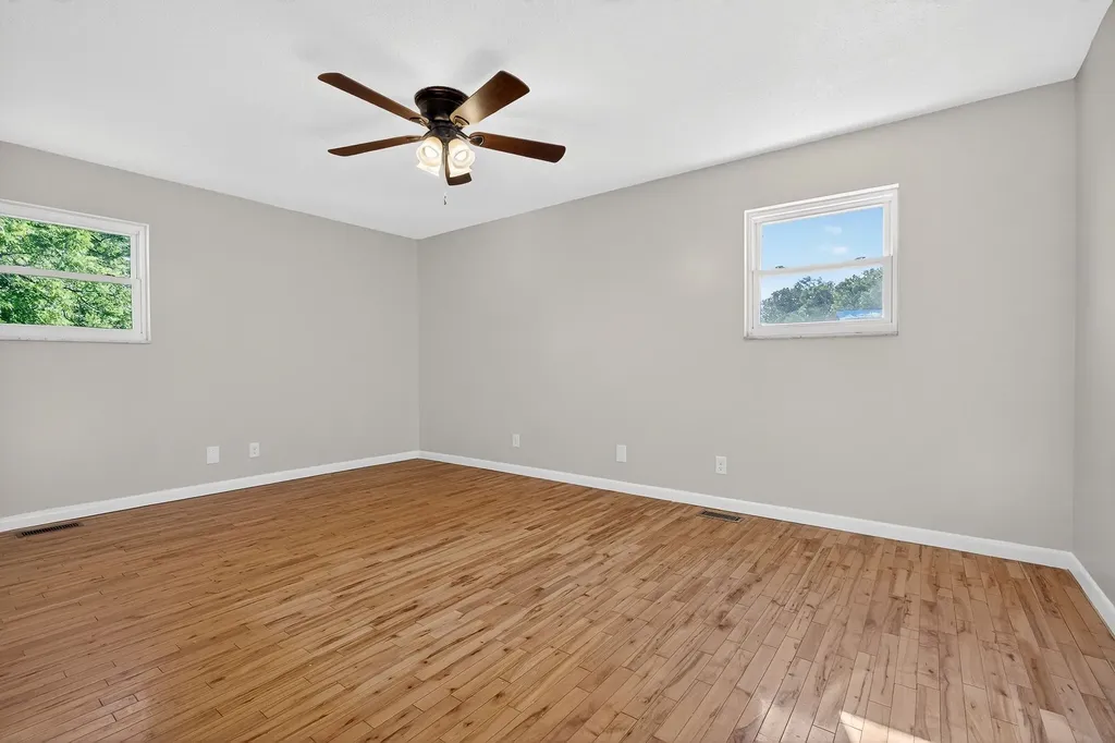 5267 E Green Hill Road Rock Island TN 38581