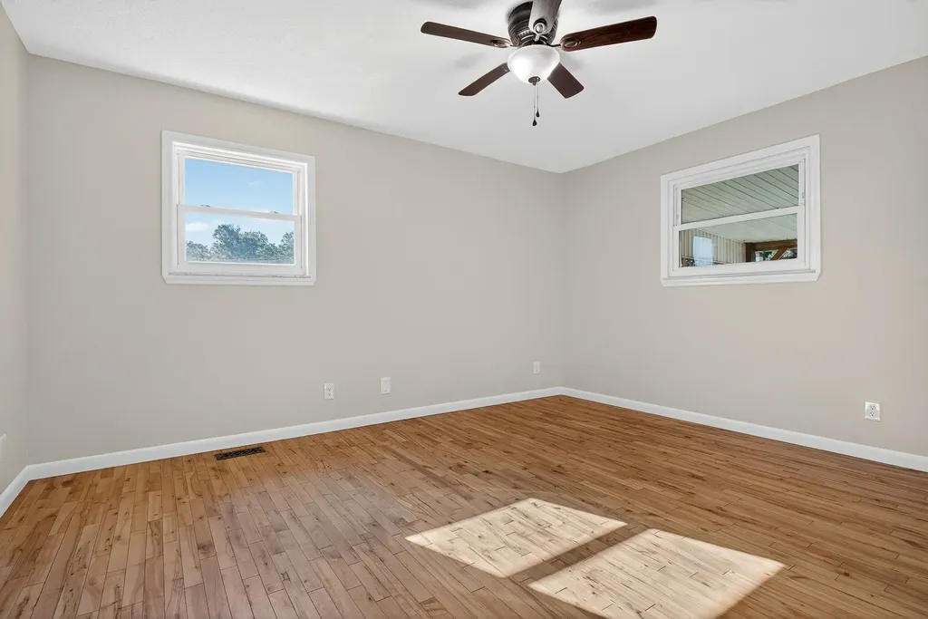 5267 E Green Hill Road Rock Island TN 38581