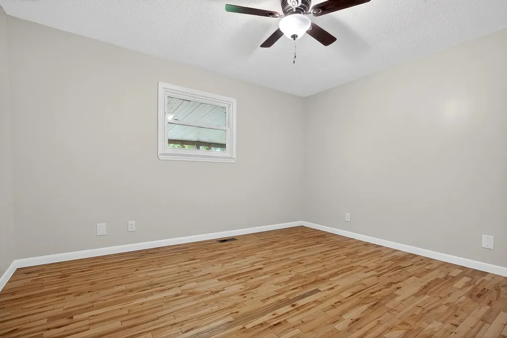 5267 E Green Hill Road Rock Island TN 38581