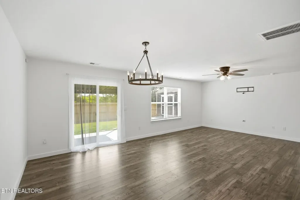 7741 Belhaven Lane Knoxville TN 37918