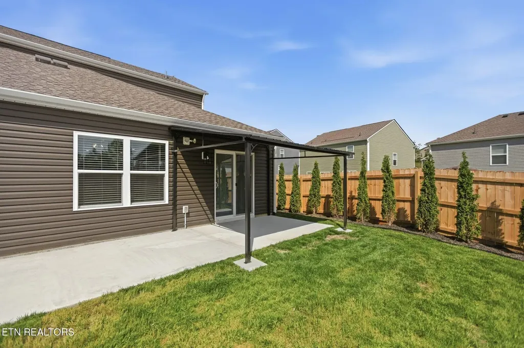 7741 Belhaven Lane Knoxville TN 37918