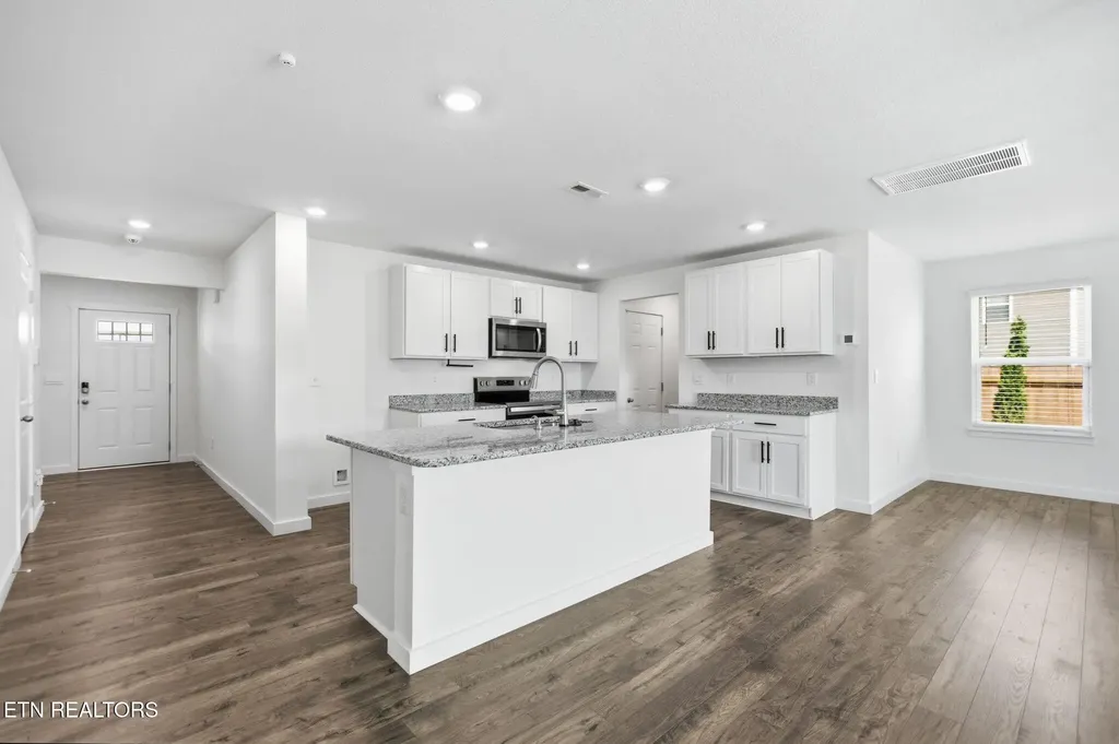 7741 Belhaven Lane Knoxville TN 37918