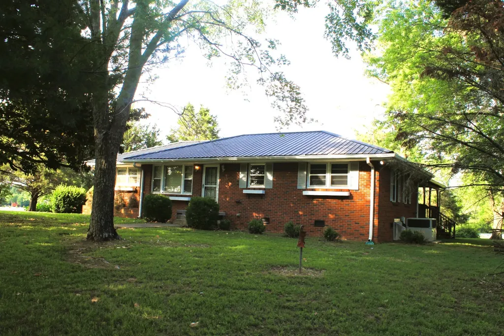 2497 Coles Ferry Pike Lebanon TN 37087