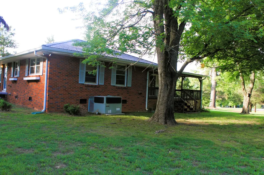 2497 Coles Ferry Pike Lebanon TN 37087