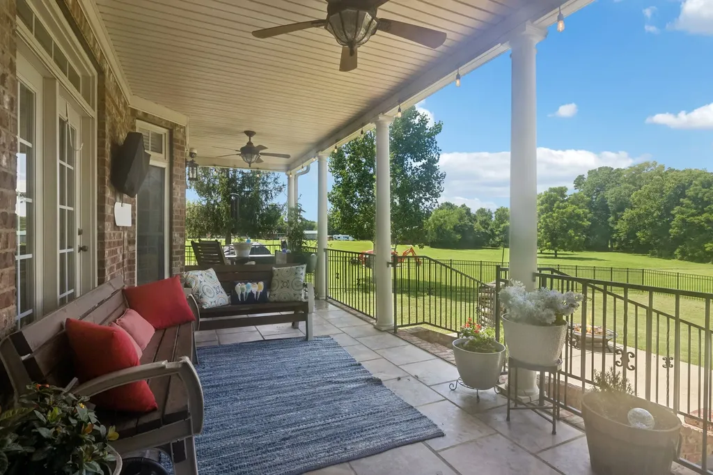 1405 Drakes Creek Road Hendersonville TN 37075