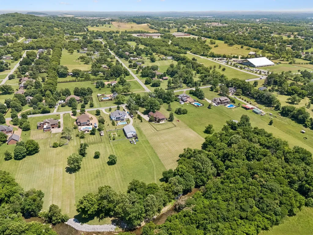 1405 Drakes Creek Road Hendersonville TN 37075
