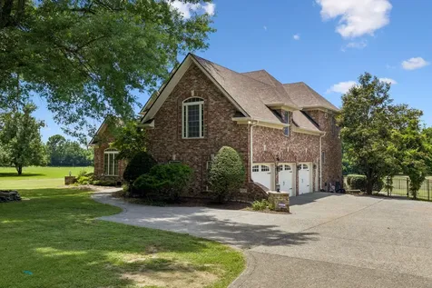1405 Drakes Creek Road Hendersonville TN 37075