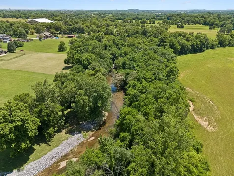 1405 Drakes Creek Road Hendersonville TN 37075
