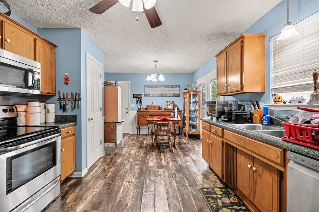 2022 Gardendale Drive Murfreesboro TN 37130