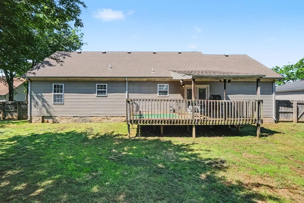 2022 Gardendale Drive Murfreesboro TN 37130
