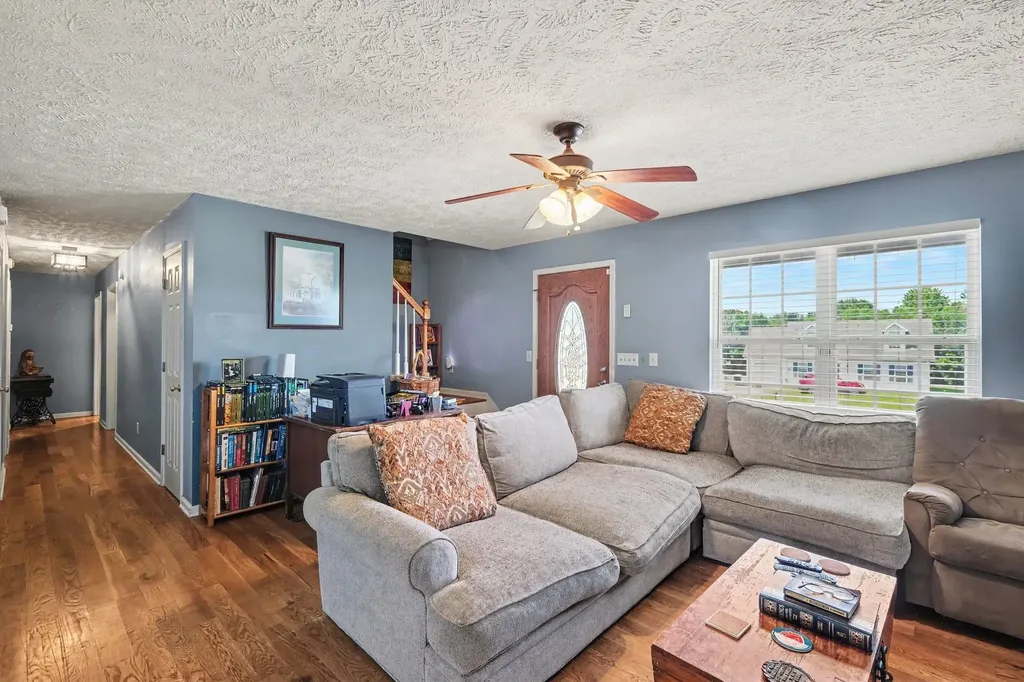 2022 Gardendale Drive Murfreesboro TN 37130
