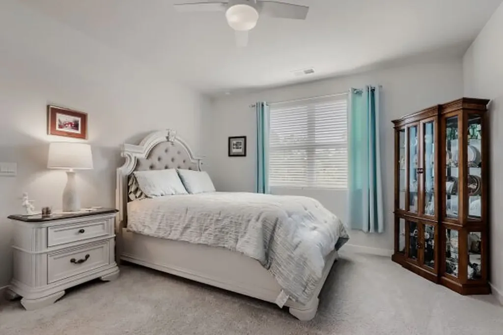 1137 Stoney Brook Pvt Bend Gallatin TN 37066
