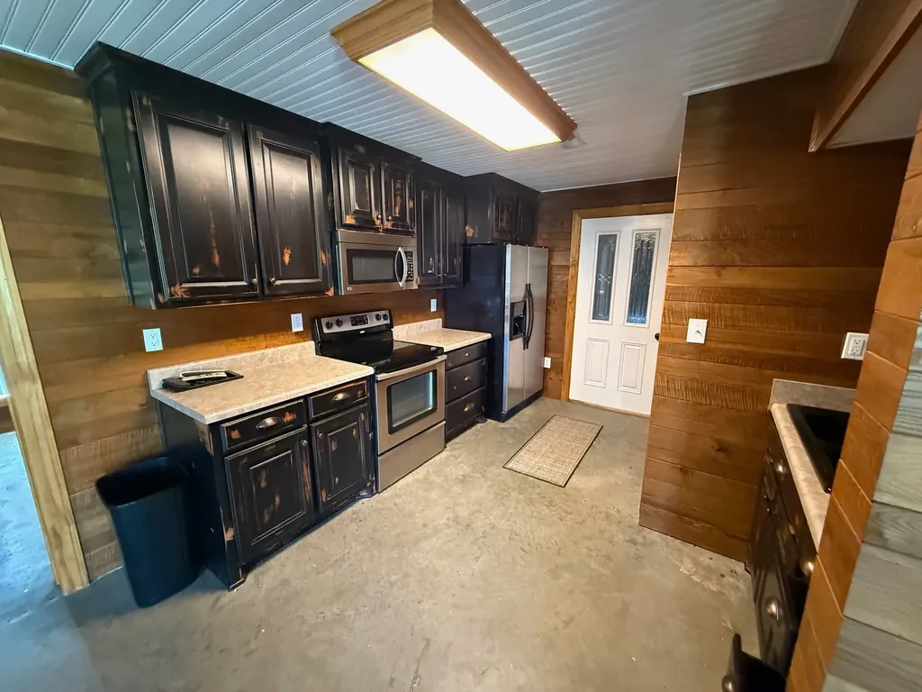 1369 Old Campbellsville Road Pulaski TN 38478