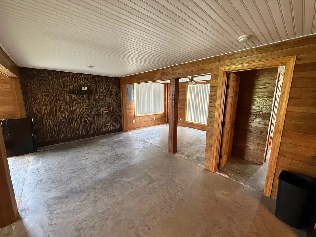 1369 Old Campbellsville Road Pulaski TN 38478