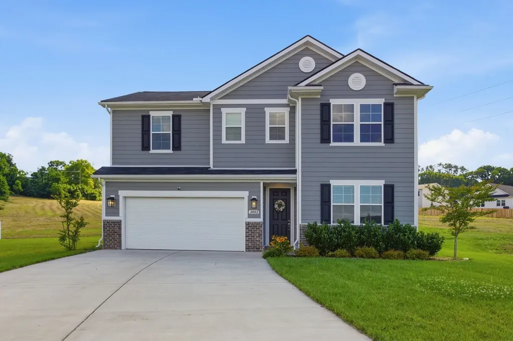 2002 Moulder Place Columbia TN 38401