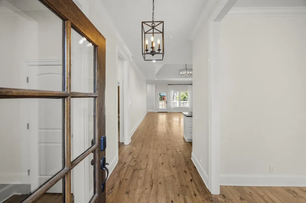 5904 Old Harding Pike Nashville TN 37205