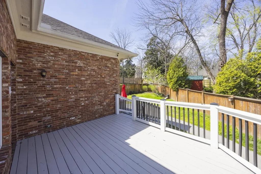 5904 Old Harding Pike Nashville TN 37205