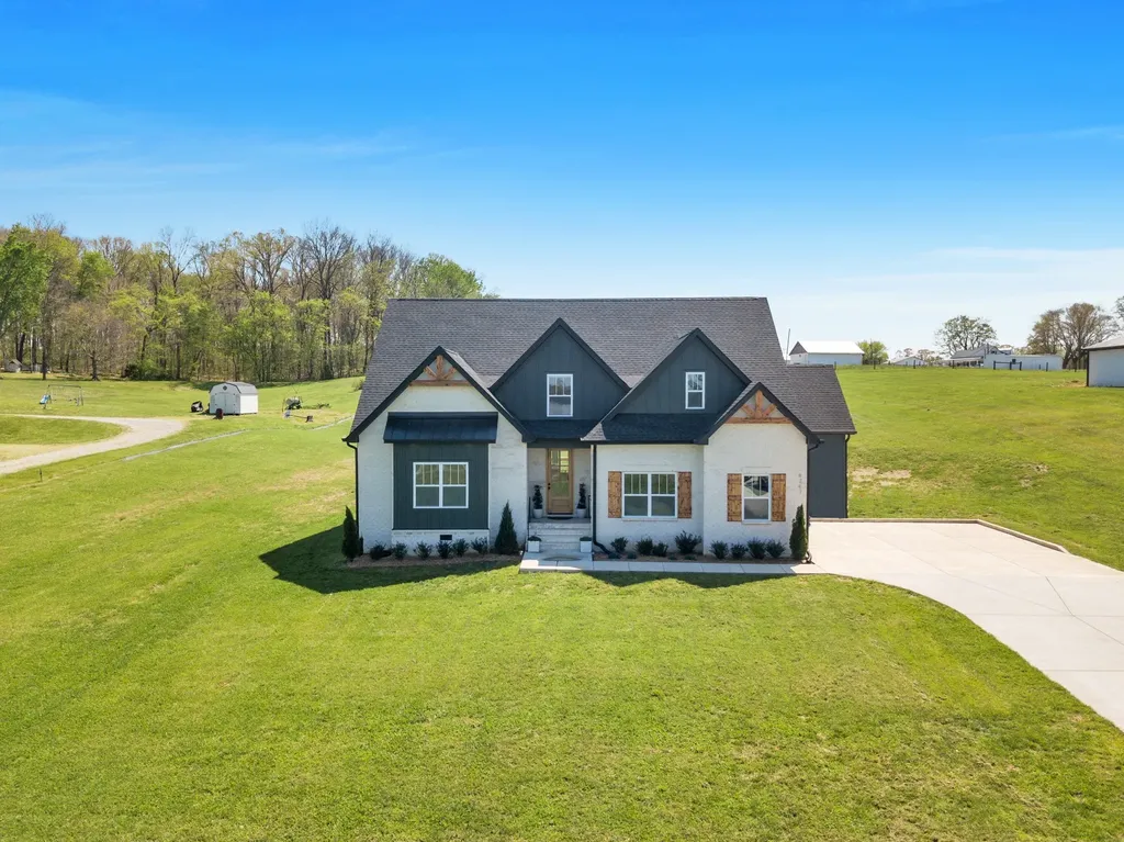 4247 Turnersville Road Cedar Hill TN 37032