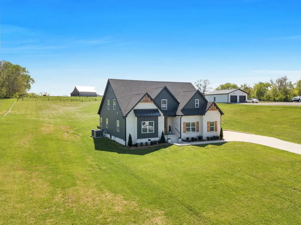 4247 Turnersville Road Cedar Hill TN 37032
