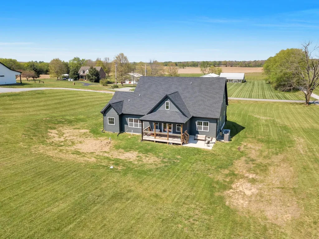 4247 Turnersville Road Cedar Hill TN 37032