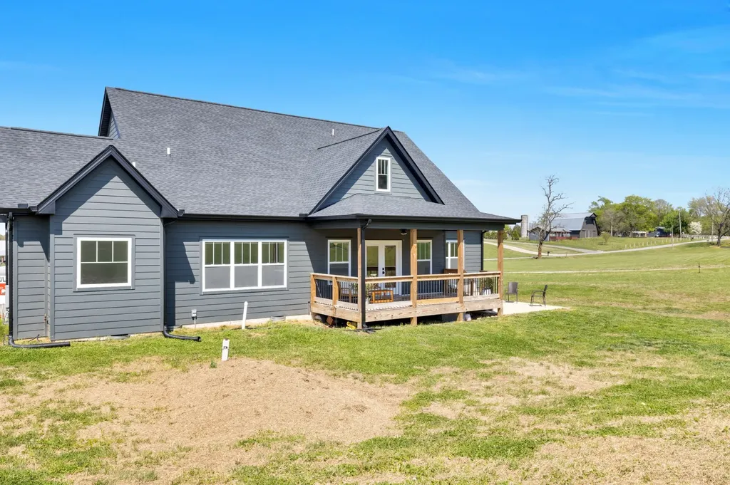 4247 Turnersville Road Cedar Hill TN 37032