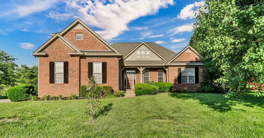 217 Gray Hawk Trail Clarksville TN 37043