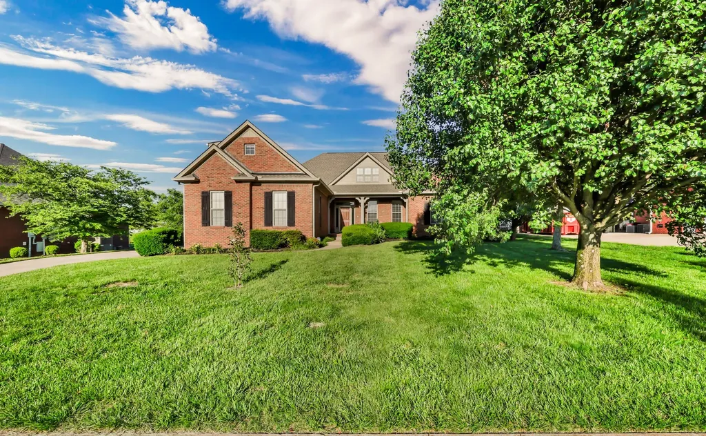 217 Gray Hawk Trail Clarksville TN 37043