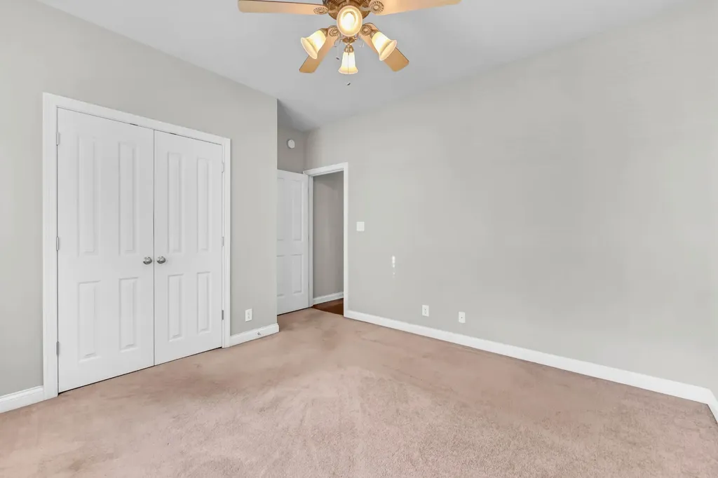 217 Gray Hawk Trail Clarksville TN 37043