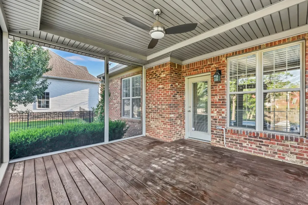 217 Gray Hawk Trail Clarksville TN 37043