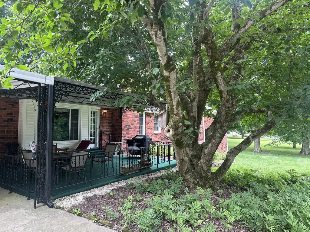 8390 Merrymount Drive Nashville TN 37221