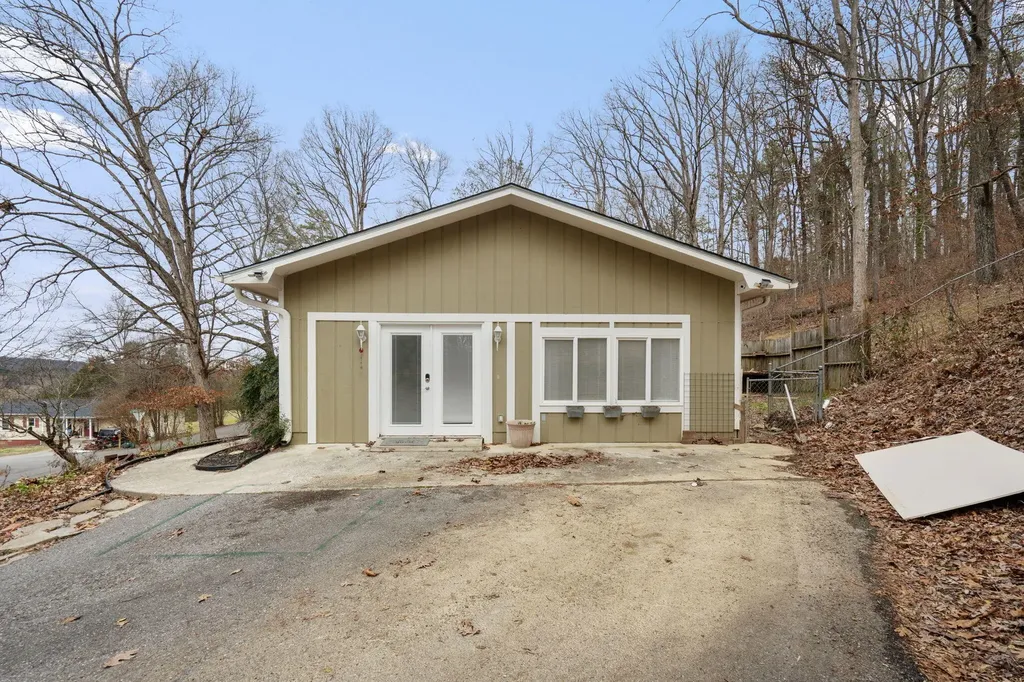 370 Morgan Johnston Circle, NE Cleveland TN 37312
