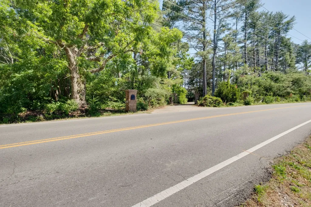 651 Old Lebanon Dirt Road Hermitage TN 37076