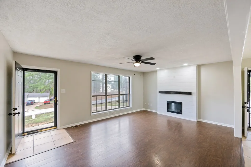 605 Parkburg Road Pinson TN 38366