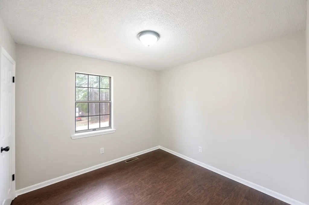 605 Parkburg Road Pinson TN 38366