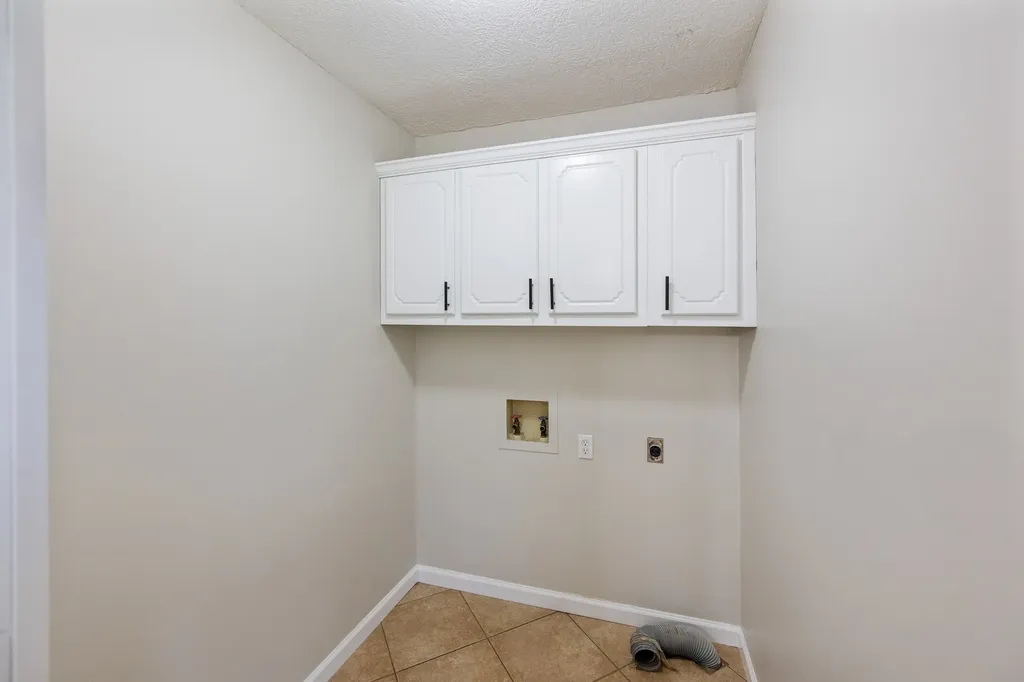 605 Parkburg Road Pinson TN 38366