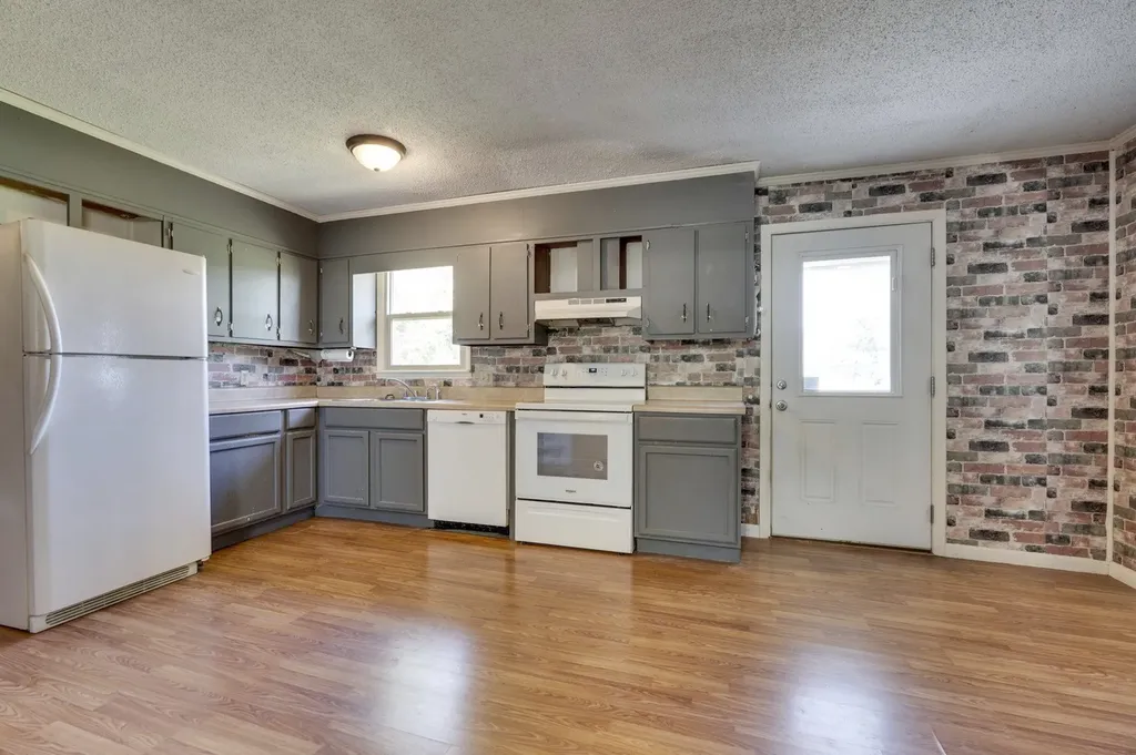 932 Coconut Ridge Road Smithville TN 37166