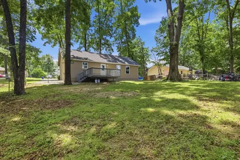 221 Bob White Drive Clarksville TN 37042