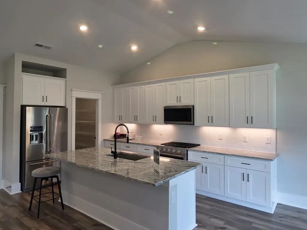 604 Silver Trace White House TN 37188
