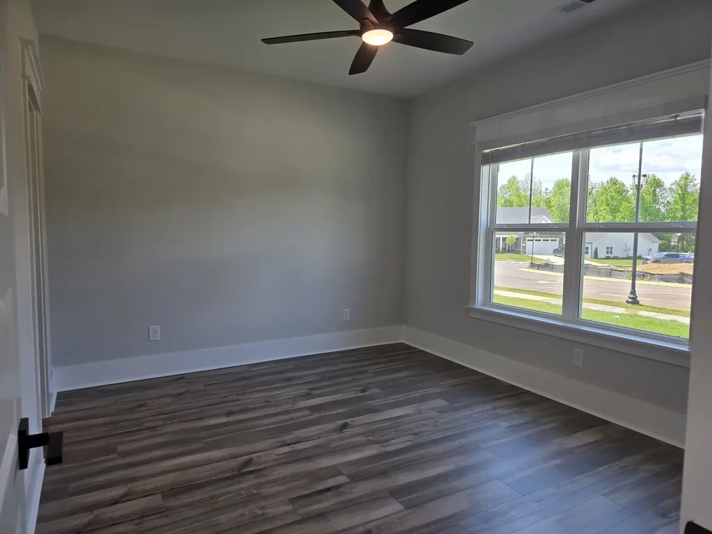 604 Silver Trace White House TN 37188
