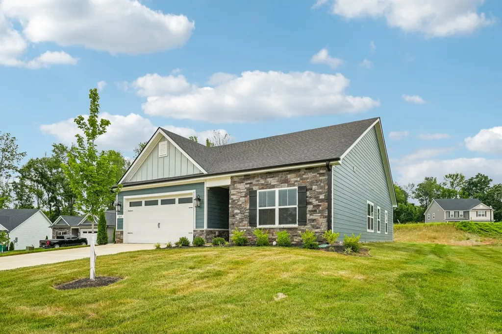604 Silver Trace White House TN 37188