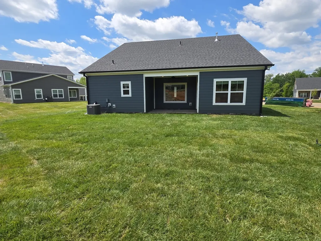 604 Silver Trace White House TN 37188