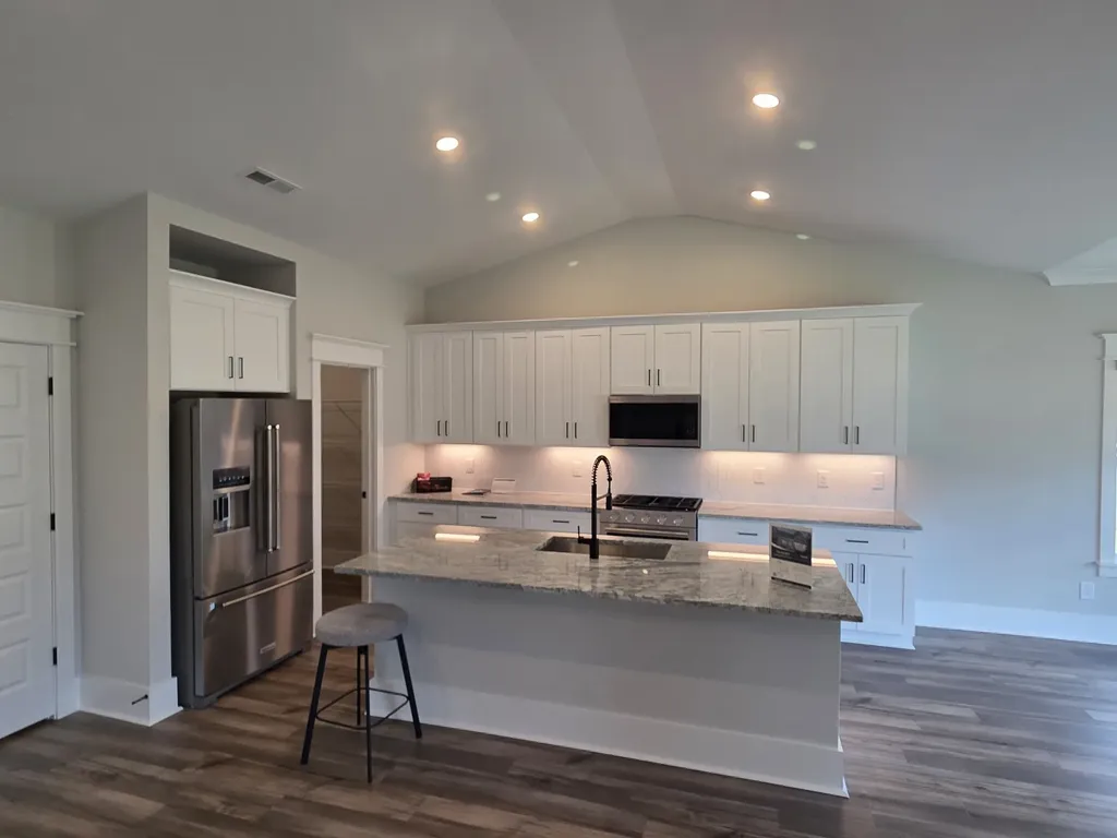 604 Silver Trace White House TN 37188