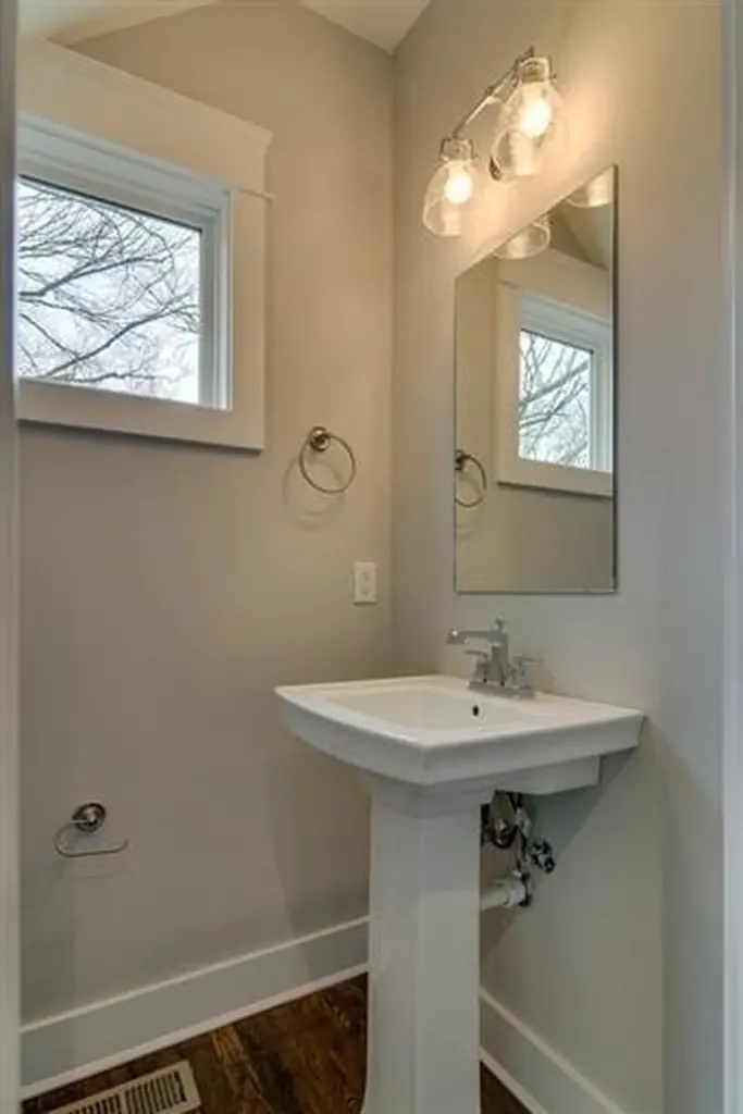 942B Strouse Avenue Nashville TN 37206