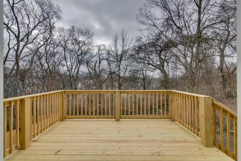 942B Strouse Avenue Nashville TN 37206