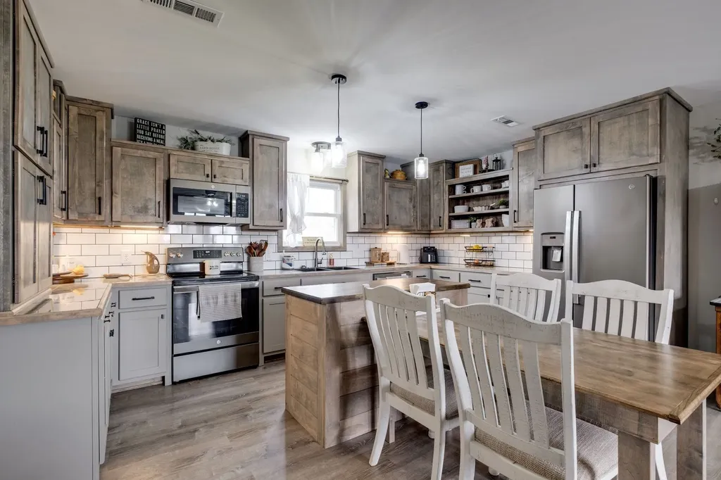 1043 Murphy Hollow Road Vanleer TN 37181