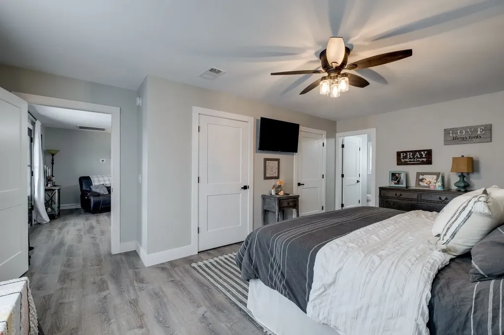 1043 Murphy Hollow Road Vanleer TN 37181