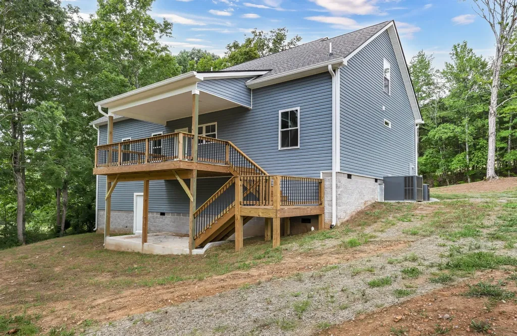 5570 Chambers Road Cumberland Furnace TN 37051
