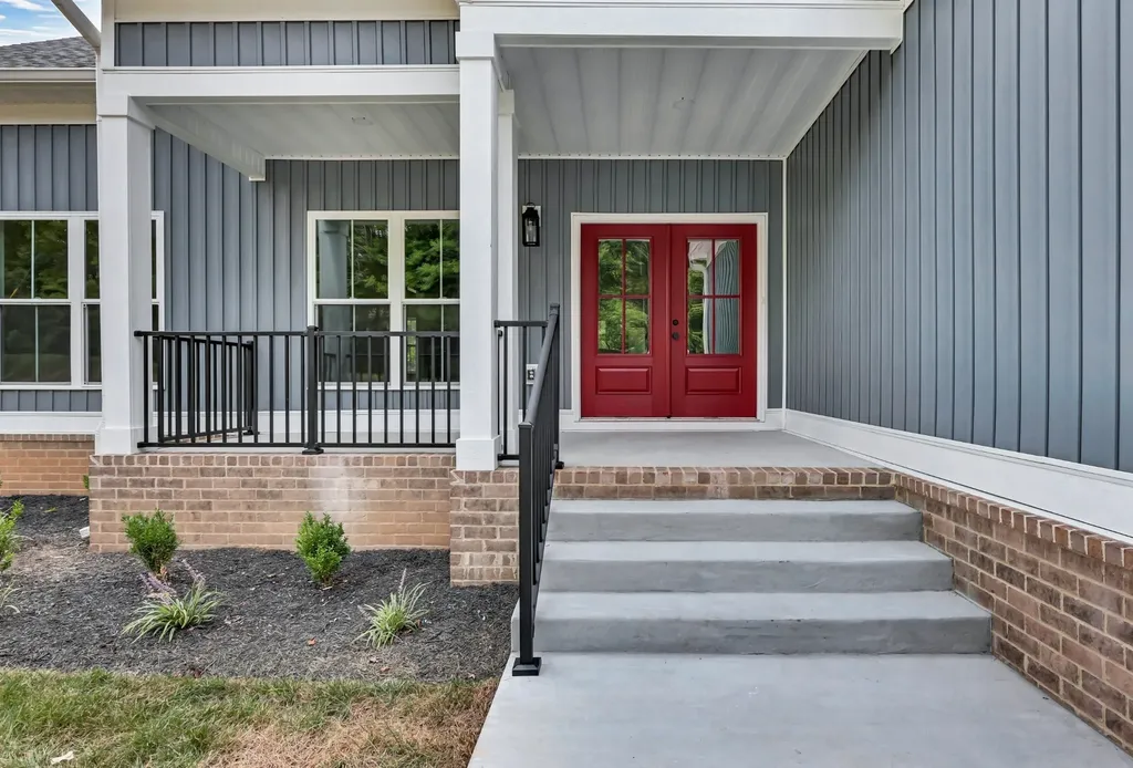 5570 Chambers Road Cumberland Furnace TN 37051