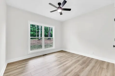 5570 Chambers Road Cumberland Furnace TN 37051